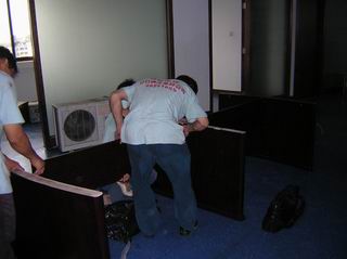 義烏搬家給家具拆裝：專(zhuān)業(yè)服務(wù)，確保家具完好無(wú)損，讓您輕松搬家