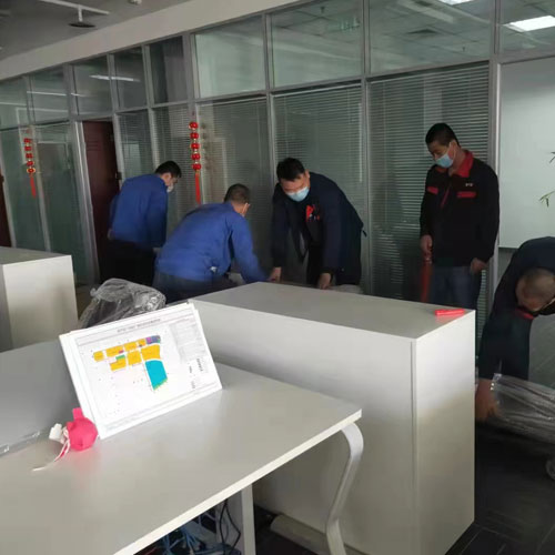 辦公室搬家現(xiàn)場(chǎng)：專(zhuān)業(yè)服務(wù)，安全高效，輕松解決您的辦公遷移難題