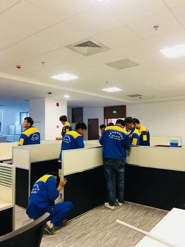 公司給電商搬家場(chǎng)景：專(zhuān)業(yè)團(tuán)隊(duì)，精細(xì)服務(wù)，確保高效安全搬遷